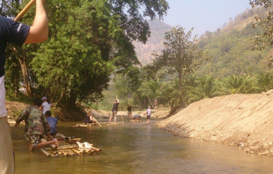 Bambus rafting Thailand